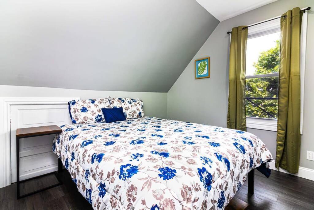 Cozy Micro Apartment, Minutes From Falls Niagara Falls Ngoại thất bức ảnh