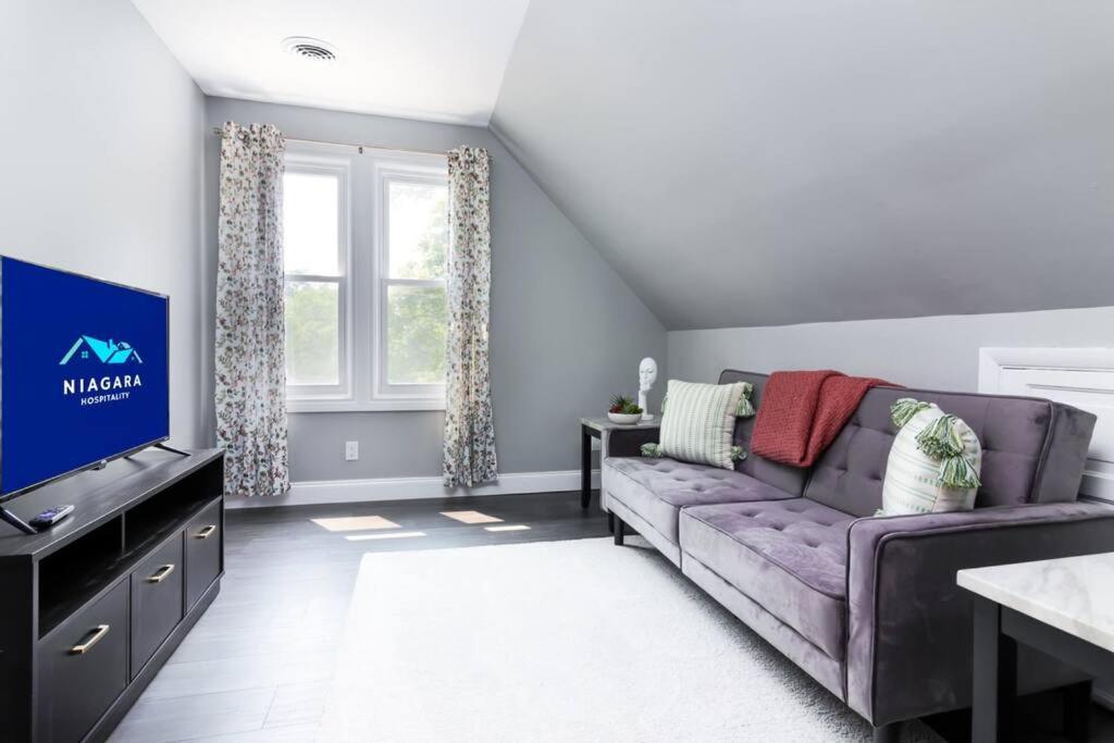 Cozy Micro Apartment, Minutes From Falls Niagara Falls Ngoại thất bức ảnh
